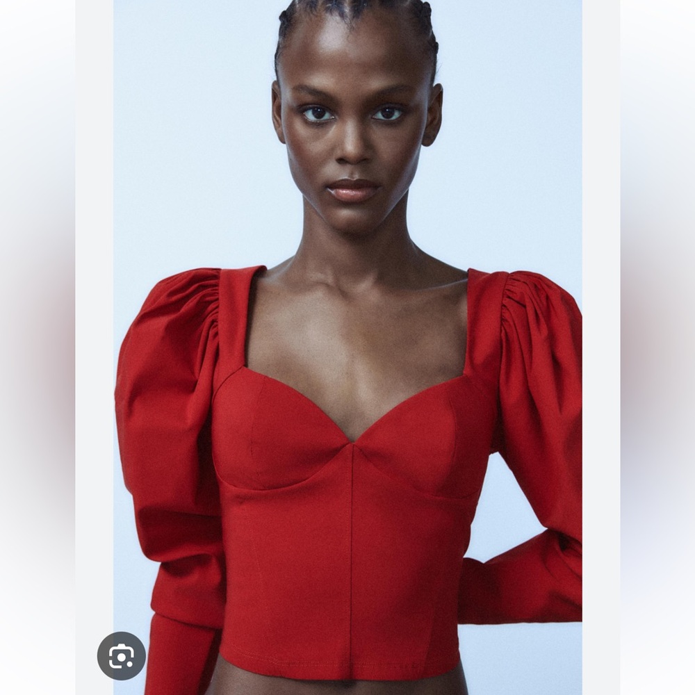 ZARA SWEETHEART NECKLINE TOP